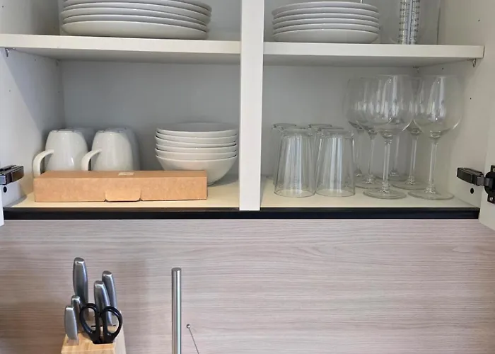 3rd Floor High-end 1br In Lux-belair With Parking